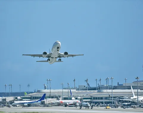 나하 공항 |와이즈 에스테무 코트 아사히바시역 더 웨스트